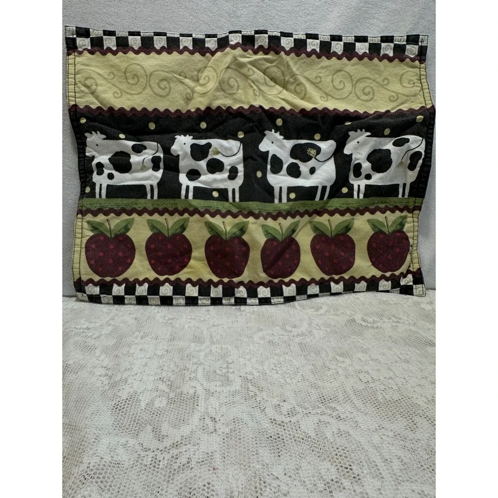 Franco Kitchen Decor Cow Apple Checkered Border Placemat Farmhouse
